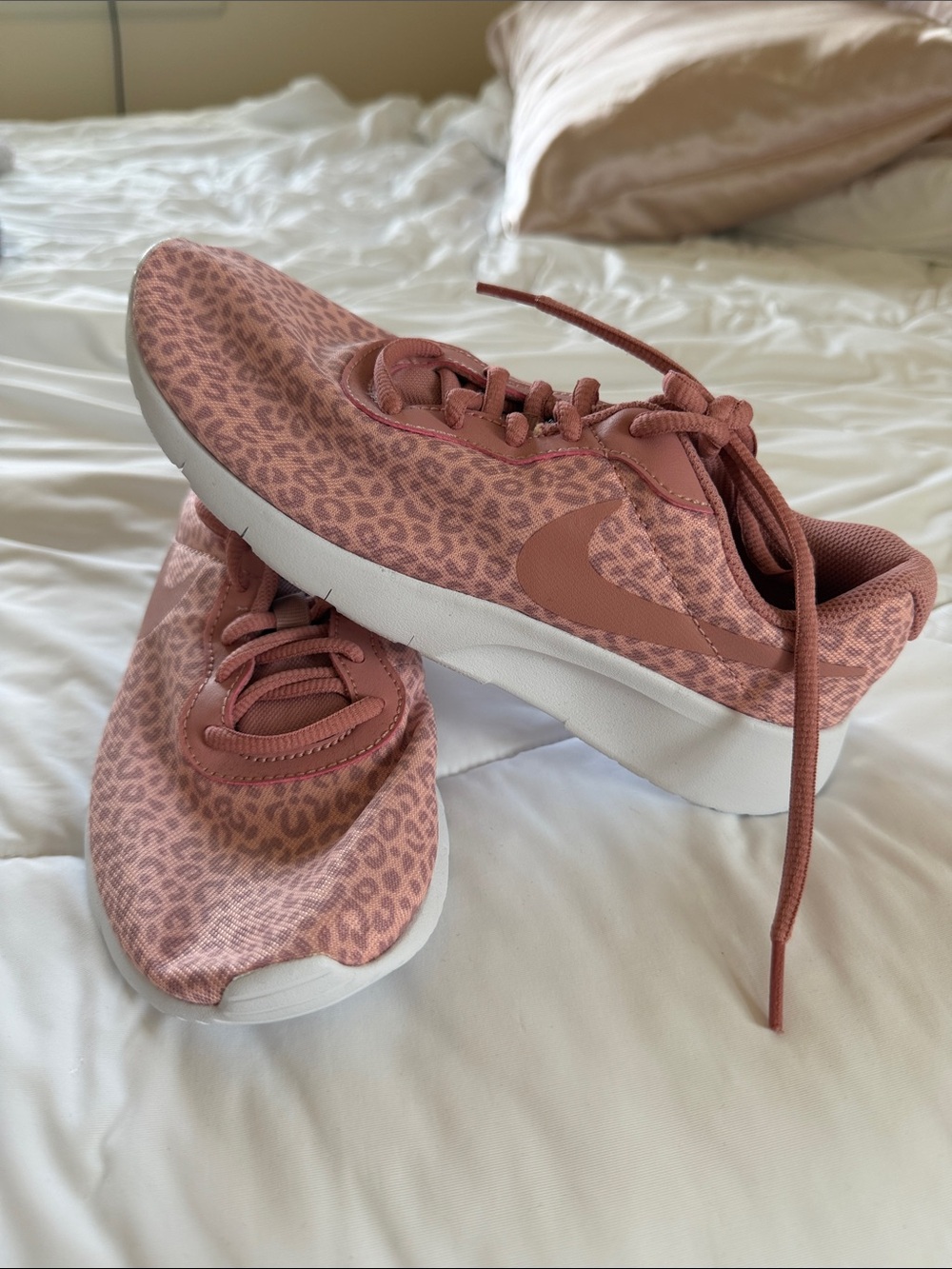 Nike Women's Pink Leopard Print Athletic Shoes